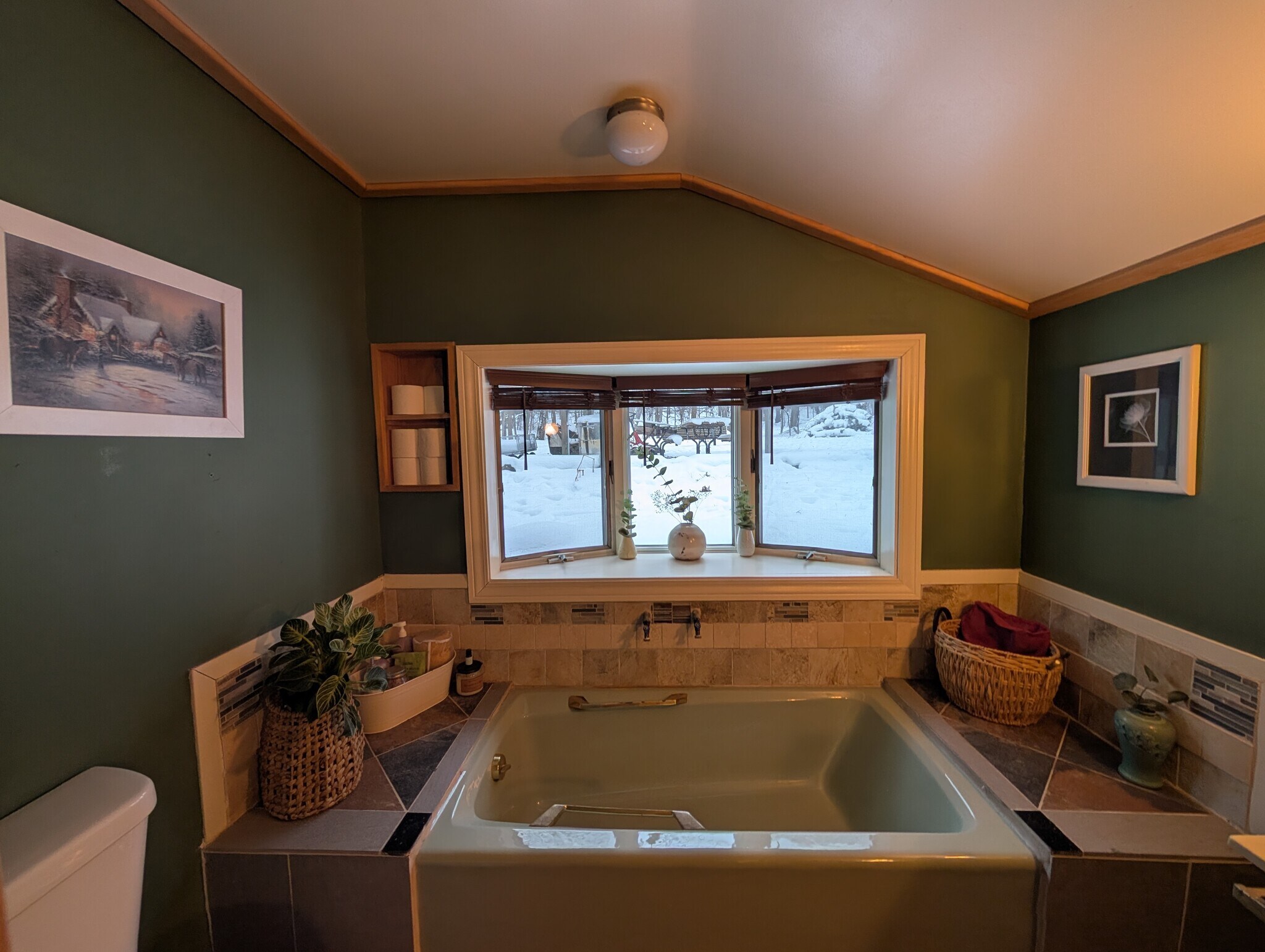 Building Photo - 8970 E Gull Lake Dr