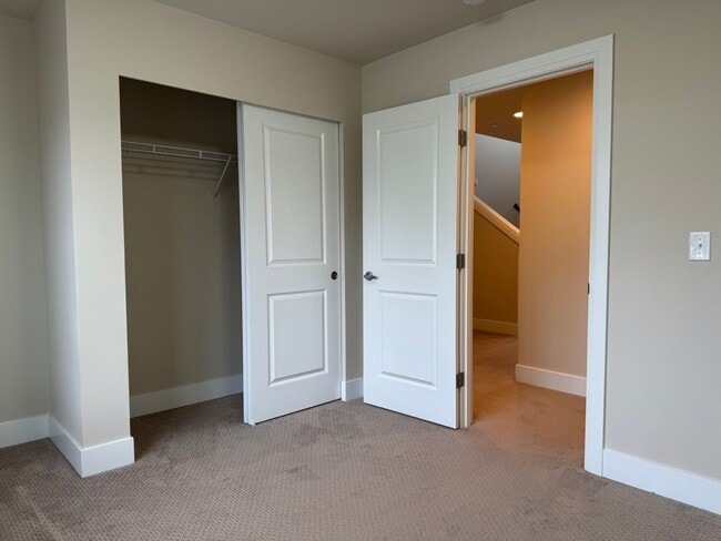 Building Photo - Gorgeous 4BR, 3.5BA Gem in Kingstone Community, Lynnwood,