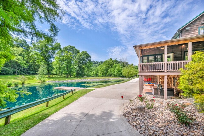 Building Photo - 23120 Bates Rd