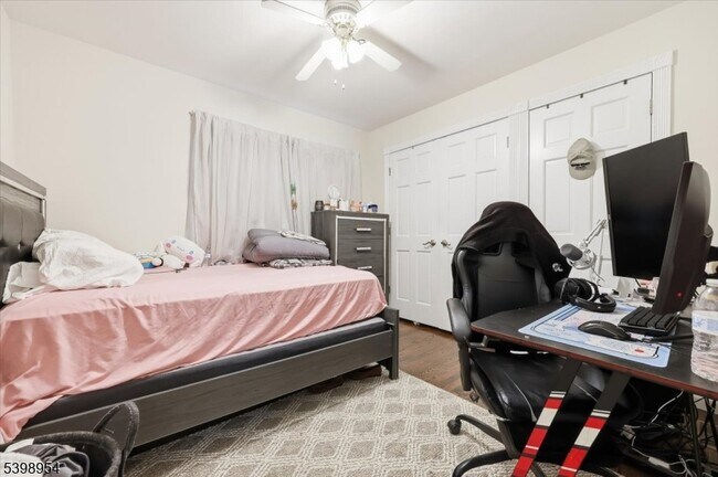 Building Photo - 67 Norwood Ave