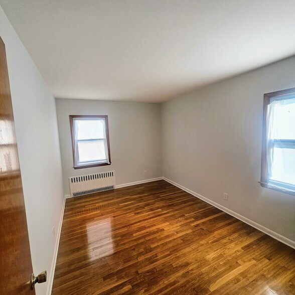 office/bedroom - 109 Rockwell St