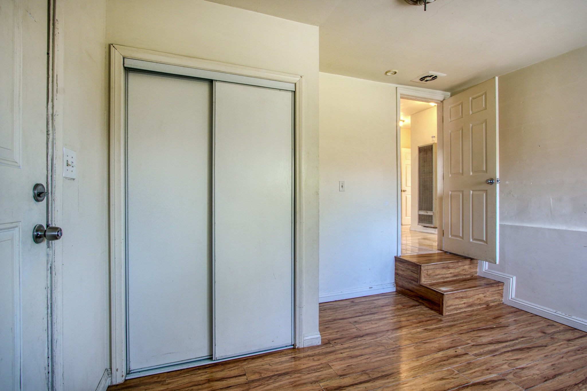 Building Photo - 5246 Phillips Blvd