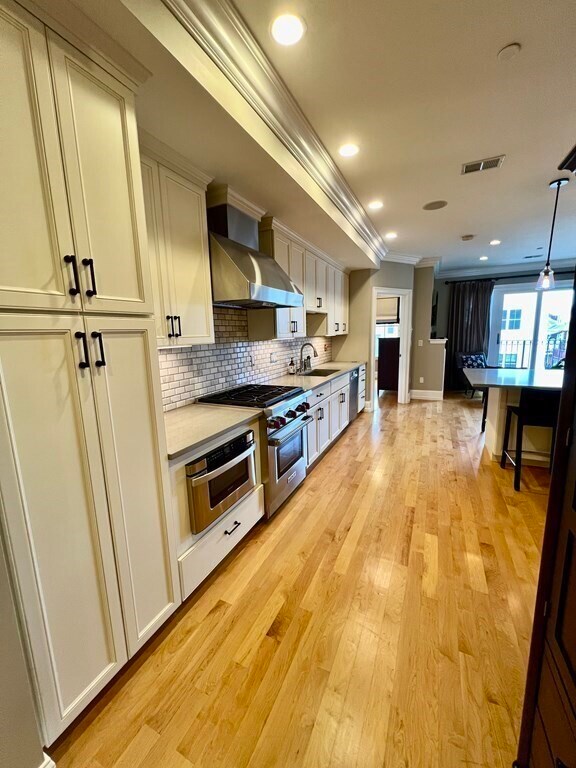 Building Photo - 37 P St