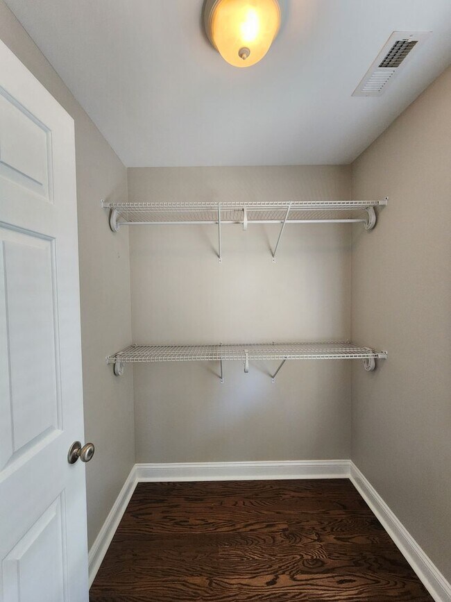 Building Photo - Montford Rental-Asheville