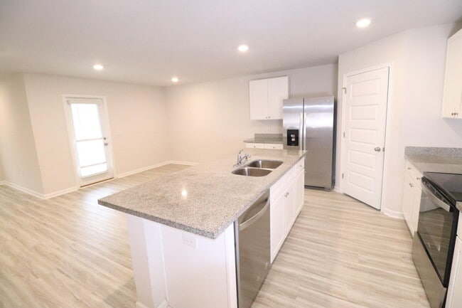 Building Photo - 3008 Jane Ln