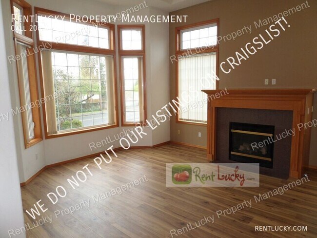 Building Photo - 5039 S 178th St