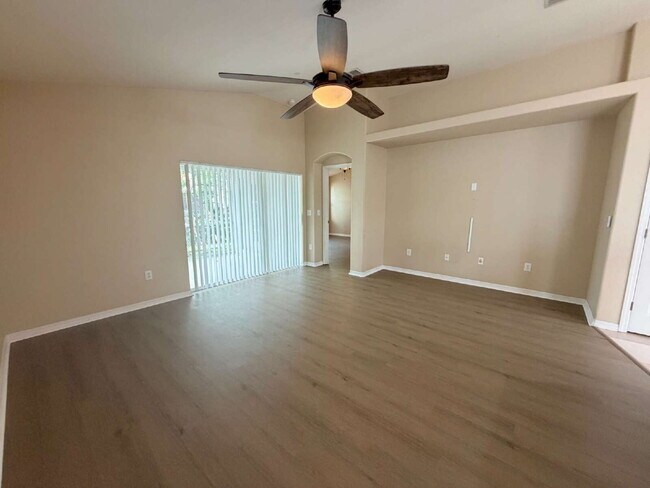 Building Photo - 24317 Summer Wind Ct