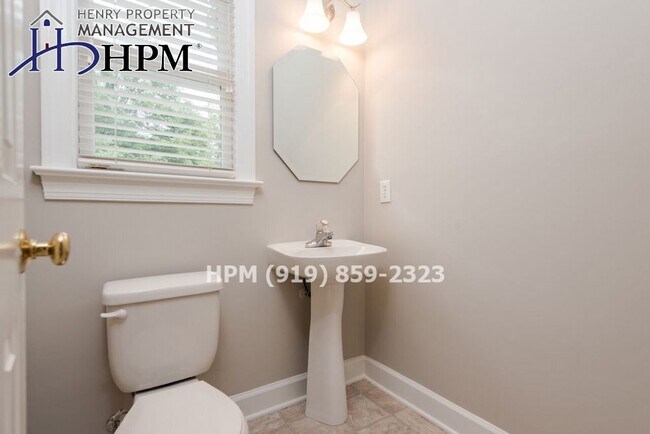 Building Photo - 3 Bedrooms in Charleston Village Subdivision