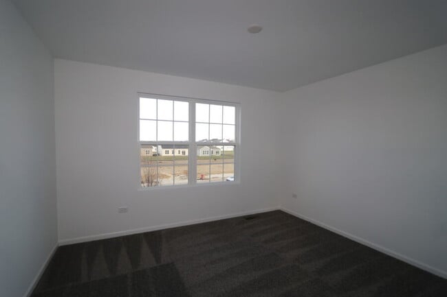 Building Photo - 608 Henry Ln