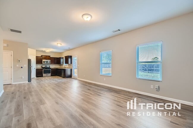 Building Photo - 3479 Sandstone Trail SE