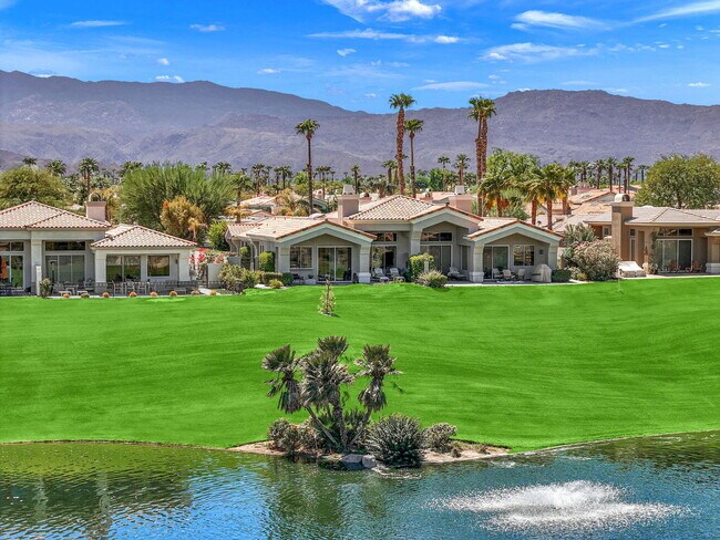 Building Photo - 502 Desert Holly Dr