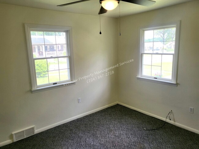 Building Photo - 136 Sawyer Dr