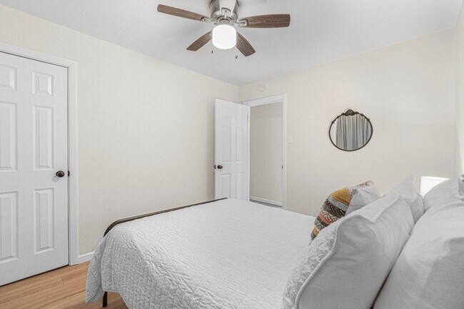 Building Photo - 1509 Brock St