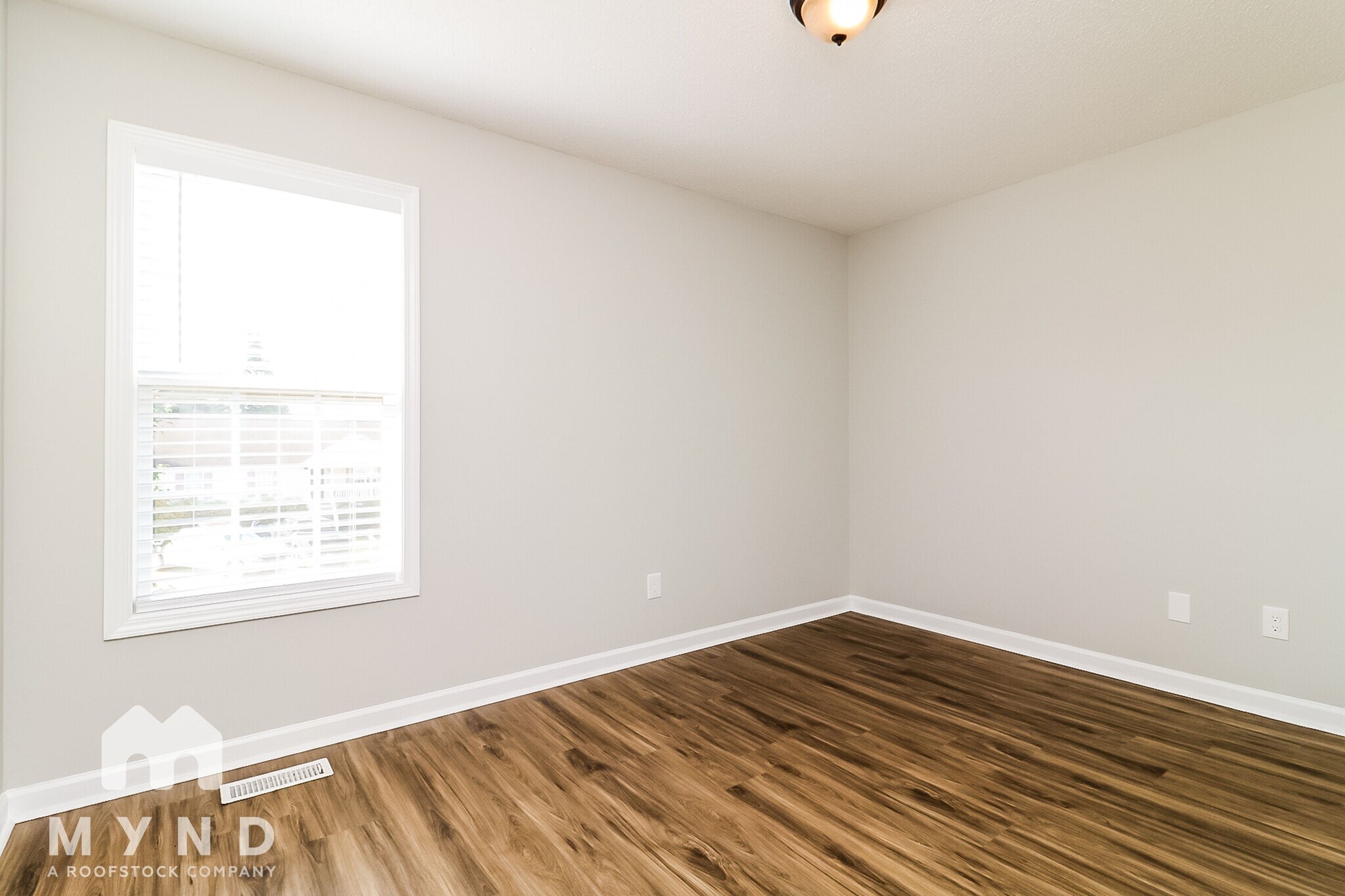 Building Photo - 221 Tavistock Ct