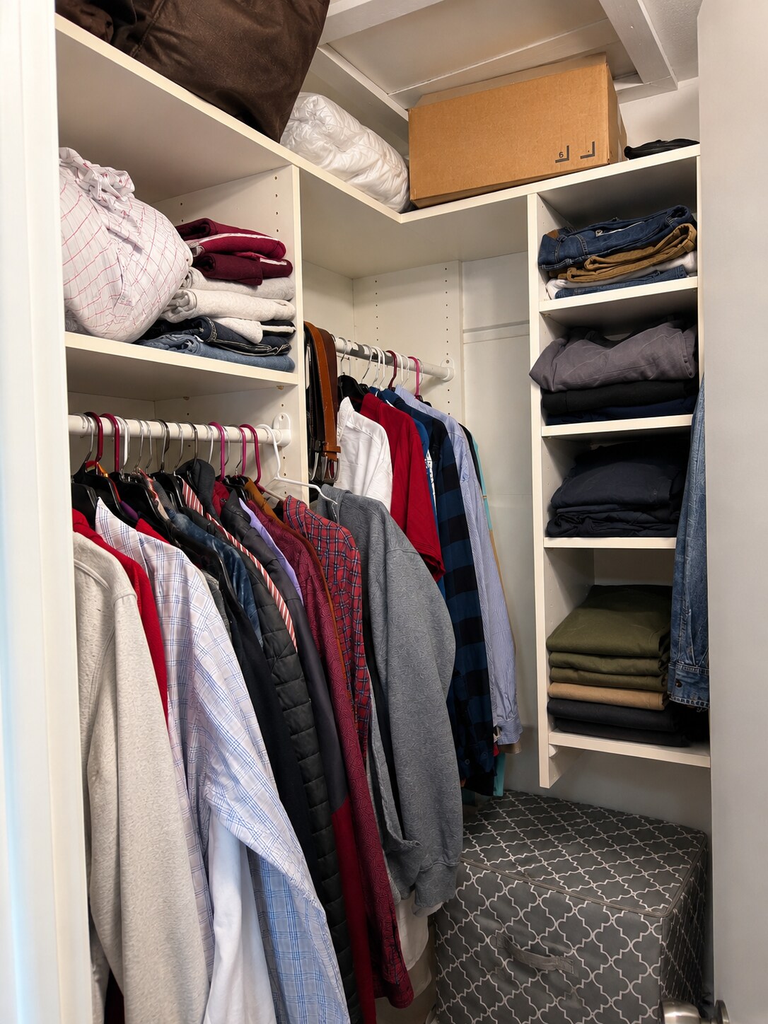 closet - 901 Kirts Blvd