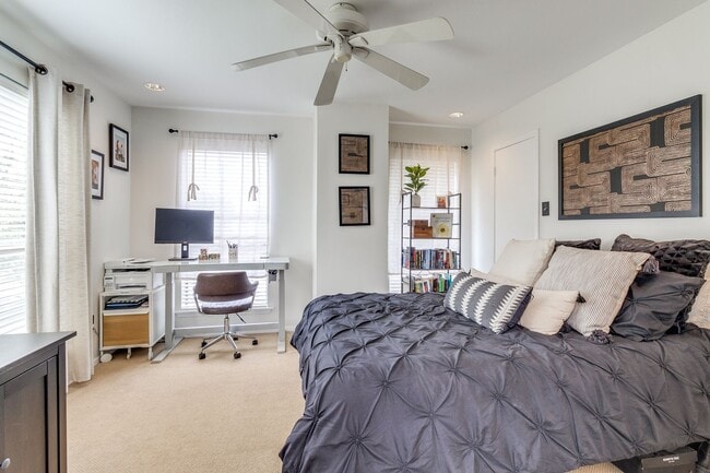 Building Photo - Oaklawn Lemmon Gem