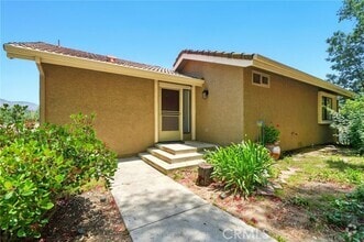Building Photo - 425 Vista Dorado Ln