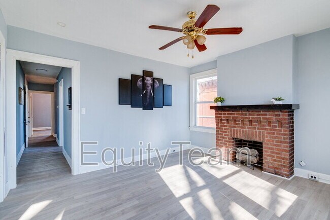 Building Photo - 3025 Gilbert Ave