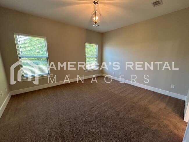 Building Photo - 15597 Crimson Rdg Cir
