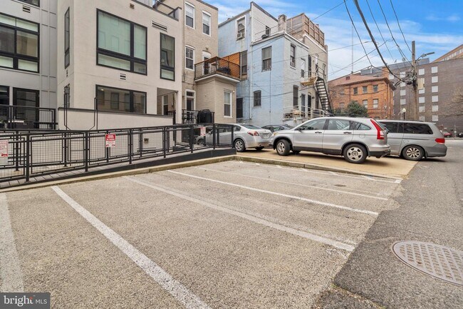 Building Photo - 1761 P St NW