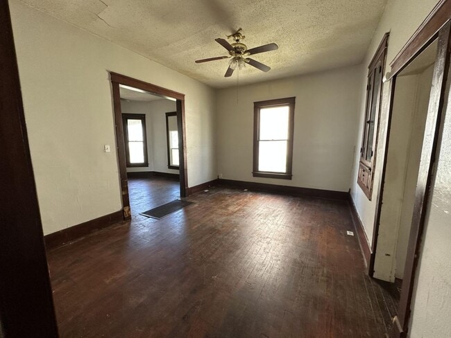 Building Photo - Available Home for Rent