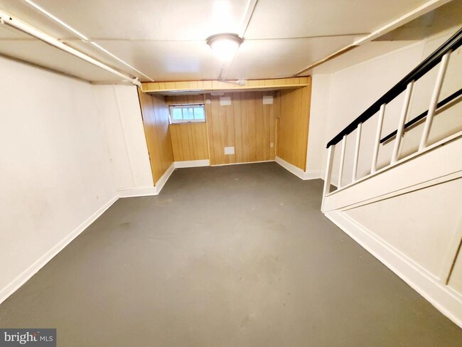 Building Photo - 2729 Ashland Ave