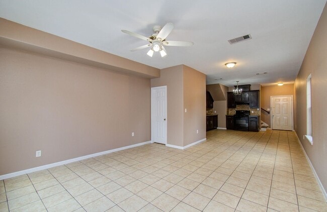 Building Photo - 1718 Roxella St