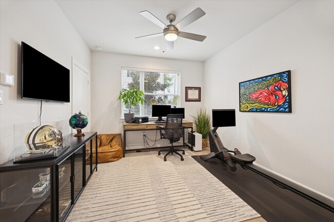 Building Photo - 1055 Timbergrove Yards Ln