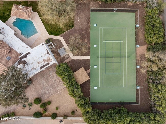 Building Photo - 8303 N 61st Pl