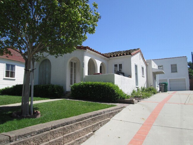 Building Photo - High St. - 269-273 High St. San Luis Obispo, CA 93401