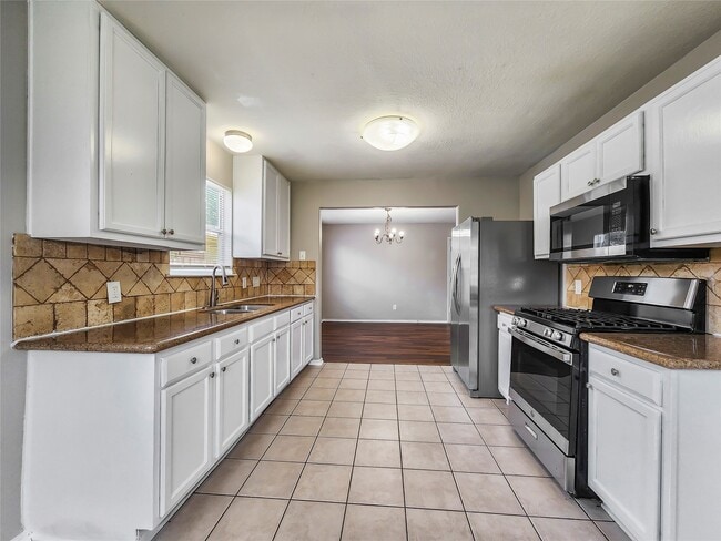 Building Photo - 14007 Marners Ct