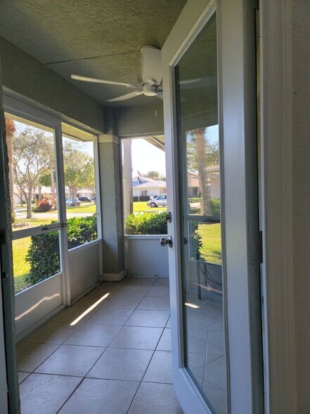 Building Photo - 1758 N Dovetail Dr