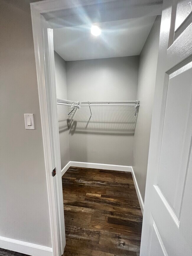Master Bedroom Closet - 4092 A Ave