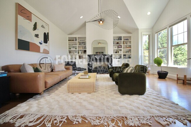 Building Photo - Mill Valley Retreat with Views, Luxury Fin...