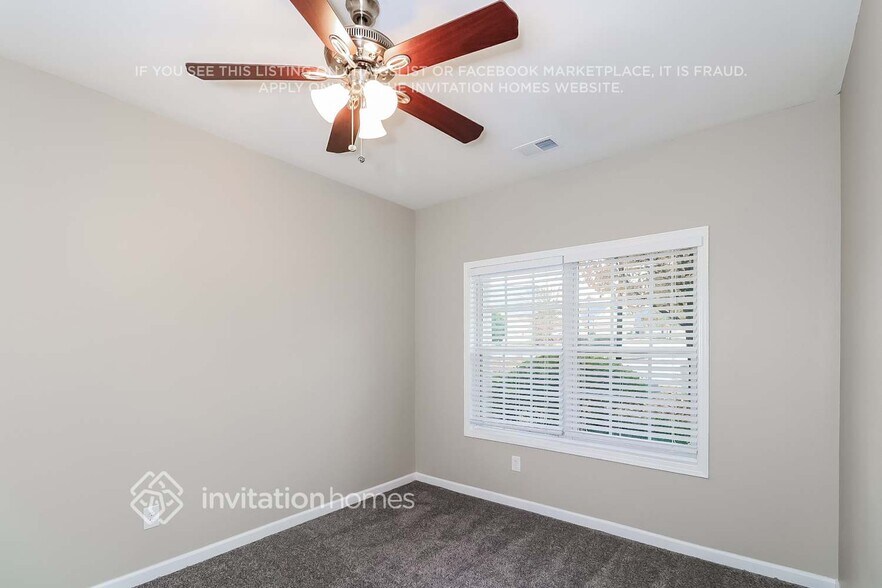 Building Photo - 5135 Blue Ash Ct