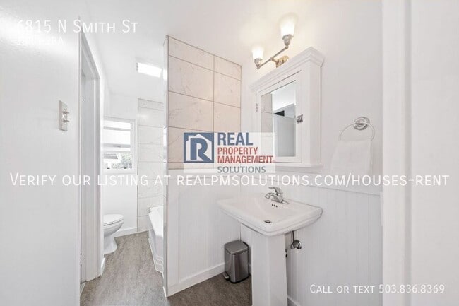 Building Photo - 6815 N Smith St