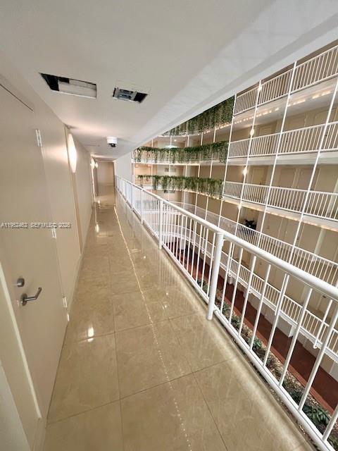 Building Photo - 1717 N Bayshore Dr