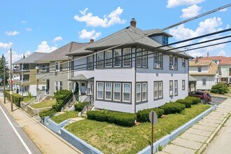 Building Photo - 1124 Park Ave