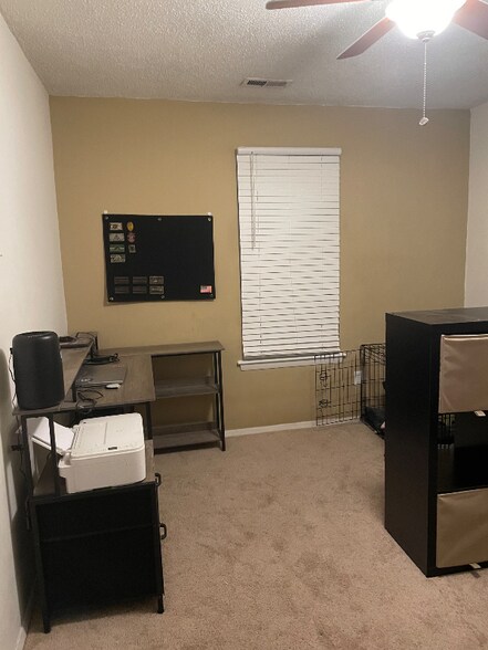 Building Photo - 816 Stephanie Ct