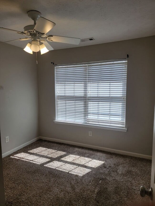 Building Photo - Hogansville Rental, 3 Bedroom, 2 Bath, Aug...