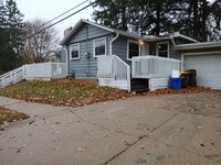 Building Photo - 3317 Elm St