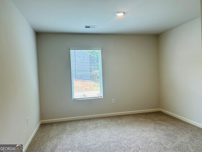 Building Photo - 112 Glenrise Dr