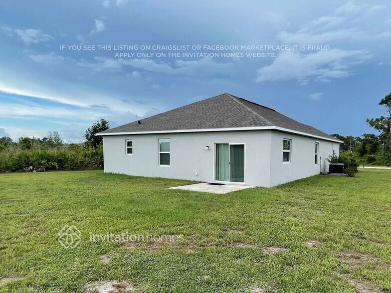 Building Photo - 13345 Blake Dr