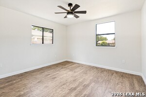 Building Photo - 504 Willow Dr