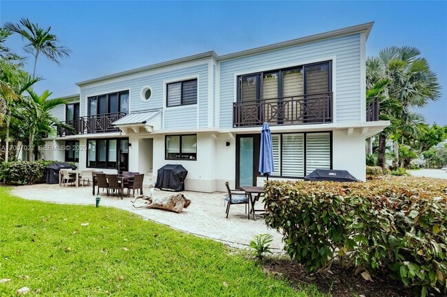 Building Photo - 1586 S Ocean Ln