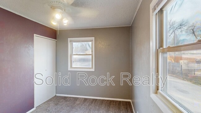 Building Photo - 1917 Ouray Ave