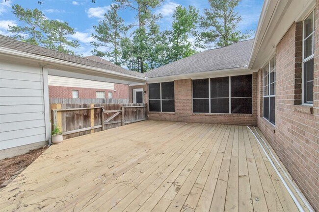 Building Photo - 19 Long Springs Pl