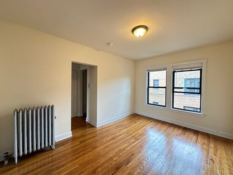 Building Photo - 2617 N Spaulding Ave