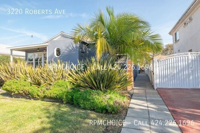 Building Photo - 3220 Roberts Ave