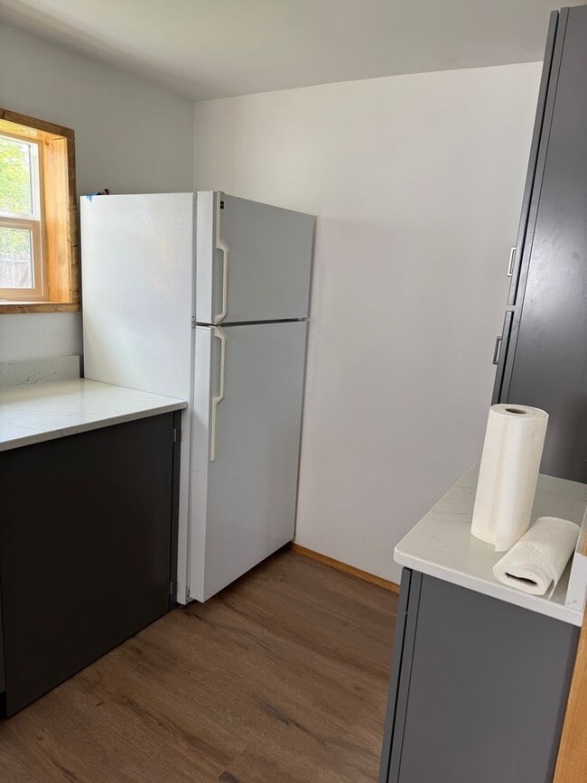 Building Photo - Charming 1 bedroom, 1 bathroom home available in Belgrade!